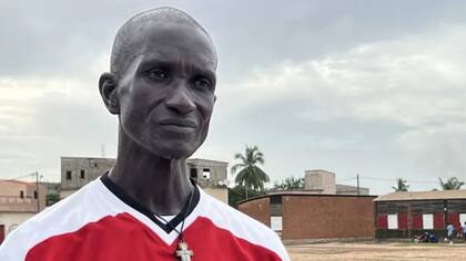 Elie Diatta quiere que el gobierno de Senegal reflote los restos del Joola.