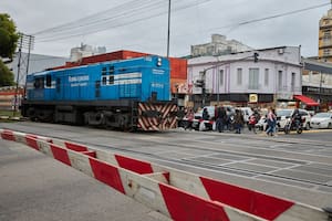 Los dos proyectos que dividen al oficialismo porteño para solucionar el problema del tren Sarmiento