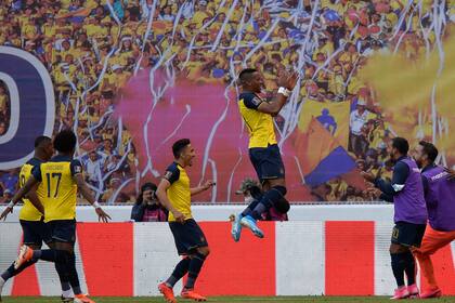 De la derrota en La Bombonera Ecuador se recuperó con un 4-2 a Uruguay; fue el primer triunfo de Gustavo Alfaro como entrenador del seleccionado tricolor.