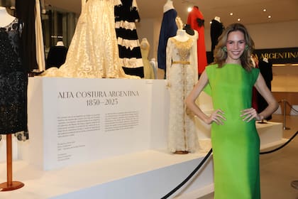 Elina Costantini y la muestra de "Alta Costura Argentina" que estará en el Malba hasta el 8 de octubre. La curaduría fue de Elina y de Victoria Salias, directora del Museo del traje.