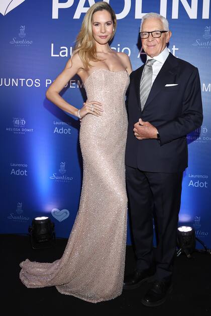 Elina y Eduardo Costantini en la gala. En esta edición, la fundadora de la Semana de la Alta Costura (SAC), que lució un diseño de Camila Romano y joyas de Simonetta Orsini, fue galardonada con el Premio al Corazón Solidario por su compromiso con causas sociales