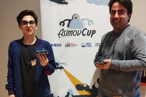 Son padre e hijo y ganaron la Copa Asimov de Sumo Robótico