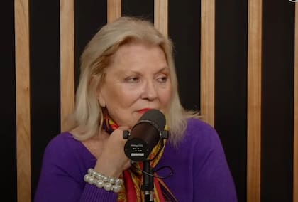 Elisa Carrió habló sobre un supuesto noviazgo durante una entrevista en Cenital