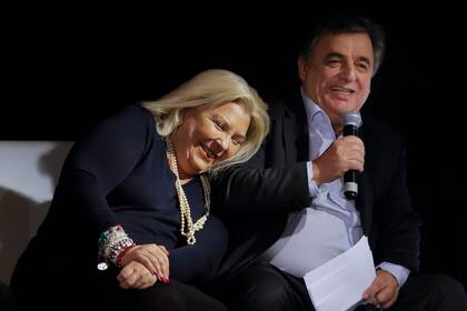 Elisa Carrió, junto a Mario Negri