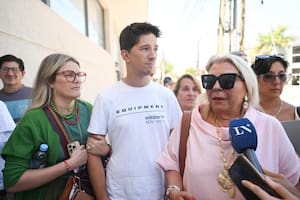 Qué dijo Elisa Carrió tras acompañar a tribunales a un dirigente de la Coalición Cívica allanado