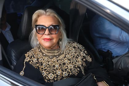 Elisa "Lilita" Carrió en el casamiento de Milagros Maylin y Horacio Rodríguez Larreta