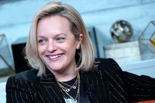 El nuevo look de Elisabeth Moss, la protagonista de The Handmaid’s Tail