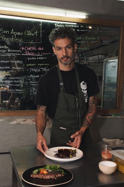 Eliseo Martínez llegó desde Venezuela en 2016 y se radicó en el país con diversos proyectos