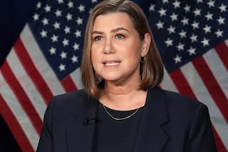 Una senadora de EE.UU. presentó un proyecto para limitar el uso de IA por parte del Pentágono