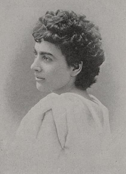 Elizabeth Magie Phillips fue la creadora The Landlord’s Game, el juego precursor de Monopoly. Su intención era ilustrar las ideas económicas del economista Henry George, quien promovía un sistema de impuesto único sobre la tierra para reducir la desigualdad.