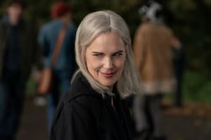 Elizabeth McGovern: del fin de Downton Abbey a su enigmático rol en una de las series más vistas de Netflix