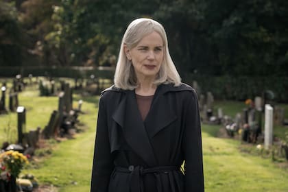 Elizabeth McGovern en Talamasca: la orden secreta