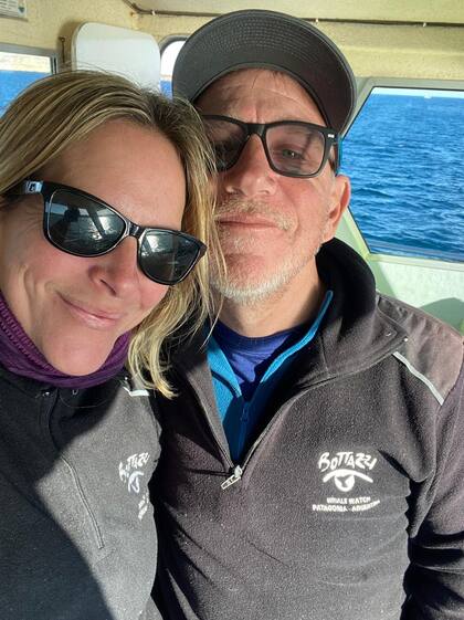 Ella estaba en crisis de pareja pero fue a una excursión y se enamoró del capitán