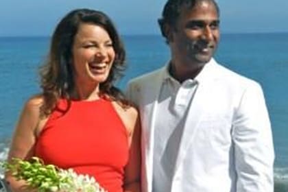 Ella se vistió de rojo y él, de blanco