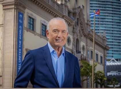 Elliot Rodriguez se lanzó a la vida política y busca ser el candidato demócrata por el Distrito 27 de Florida