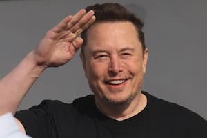 Elon Musk busca lugar para la nueva planta de Tesla y puede ayudar a definir una elección