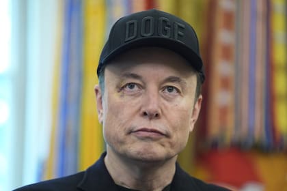Elon Musk cortó relación con su hija luego de que ella pidiera cambiarse el nombre y el género (AP Photo/Evan Vucci, file)