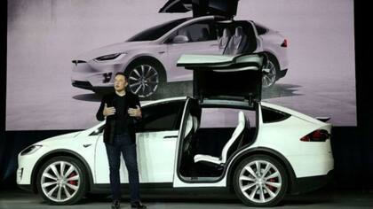 Elon Musk, cuando presentó el "Model X" de Tesla.