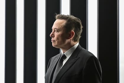 Elon Musk, director general de Tesla, participa en la inauguración de una planta de la compañía en Gruenheide, Alemania, el 22 de marzo del 2022. (Patrick Pleul/Pool via AP)
