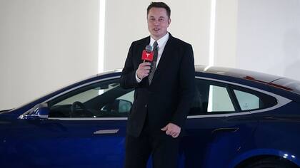 Elon Musk mantendrá su cargo de director ejecutivo de Tesla.