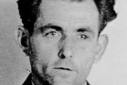 Elser pasó cinco años en el campo de concentración de Dachau y fue ejecutado el 9 de abril de 1945.