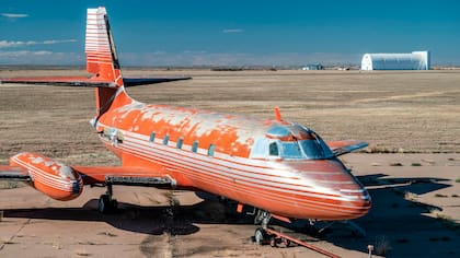 Elvis Presley pagó US$840.000 por el avión en 1976