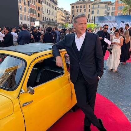 Elwes fue considerado uno de los galanes de Hollywood y su aspecto todavía despierta suspiros