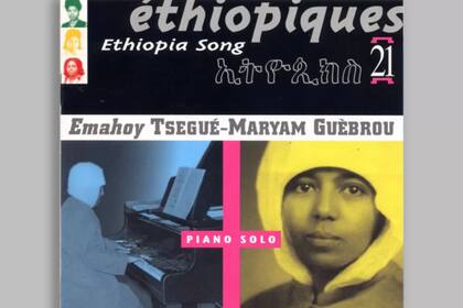 Emahoy Tsegué-Maryam, la monja que caminó descalza durante una década y se convirtió en la “reina del piano” en su país