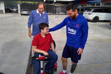 Emanuel Arias, en su encuentro con Lionel Messi