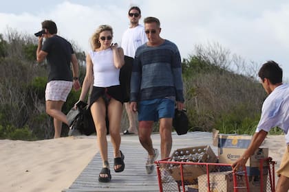 La pareja disfrutó del buen tiempo en un parador