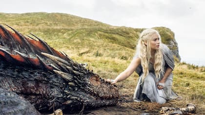 Emilia Clarke como Daenerys Targaryen en Game of Thrones