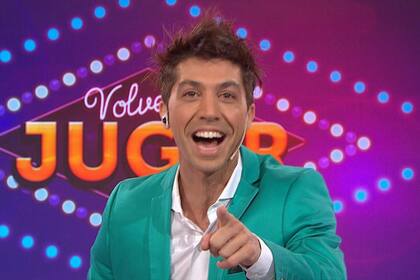 Volver a jugar, el ciclo con el que apuesta Rella conquistar a los televidentes cansados de los escándalos de la televisión abierta