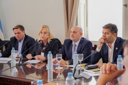 Emiliano Balbín, Hilda Kogan, Alexis Guerrera y Carlos Bianco, en la Cámara de Diputados de la provincia de Buenos Aires.