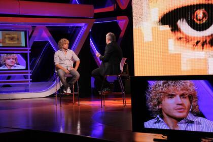 Emiliano, en el debate con Mariano Peluffo