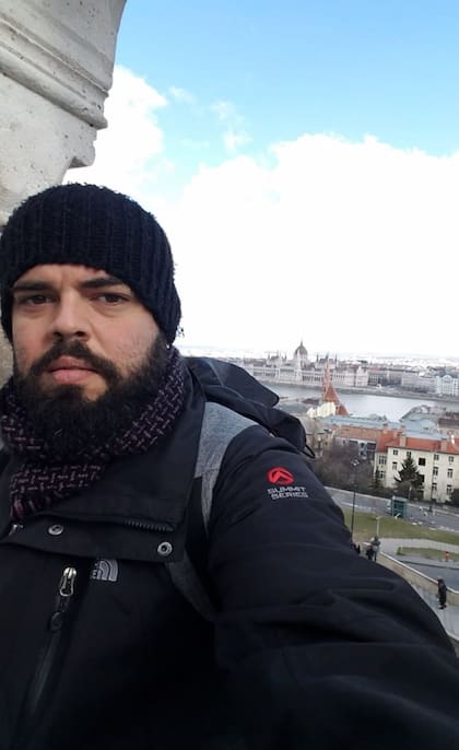 Emiliano Galizio es el único argentino varado en la ciudad de Podgorica, en Montenegro