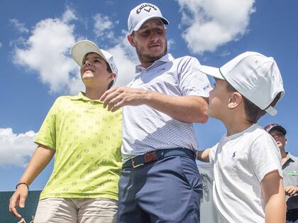 Emiliano Grillo, durante la clínica de su torneo, el Emiliano Grillo Junior Open