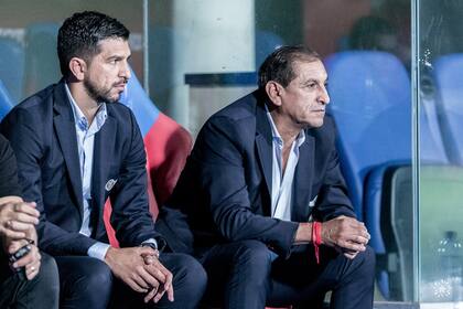 Emiliano y Ramón Díaz en su club actual, Libertad de Paraguay.