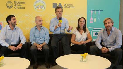 Emilio Basavilbaso junto a Horacio Rodríguez Larreta, Mauricio Macri, María Eugenia Vidal y Rogelio Frigerio