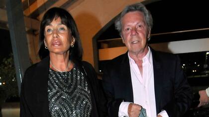 Emilio Disi y y su actual mujer, anoche en el cumpleaños de Rottemberg