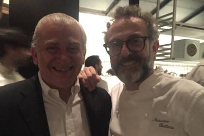 Emilio Garip junto al chef Massimo Bottura