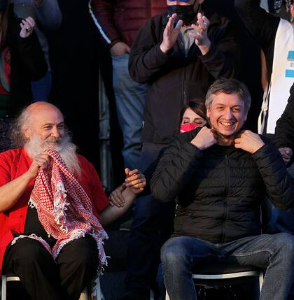 Emilio Pérsico y Máximo Kirchner, en un plenario del Movimiento Evita