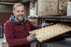 Emilio Sáez es el artífice de Panadería La Unión.