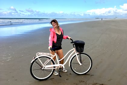 Emily, feliz en el mar.