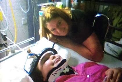 Emily Williams se levantó una mañana con la parte inferior de su cuerpo totalmente inmóvil.