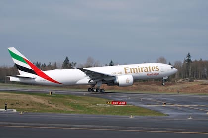 Emirates no volverá en septiembre y todavía no saben cuando sería el retorno al país
