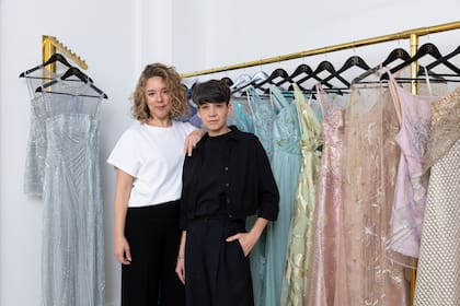 Emm Vernieri y Val Hillebrand en su atelier de Retiro.