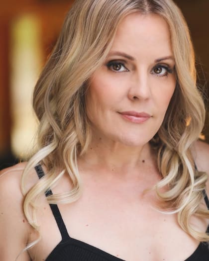 Emma Caulfield padece esclerosis múltiple desde 2010 (Foto: Instagram/@emmacaulfieldofficial)