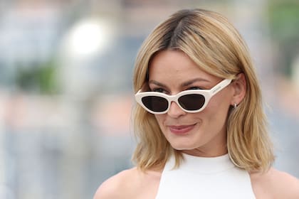 Emma Mackey se encuentra en el Festival de Cannes 2026 promocionando su película más reciente, Full Phi