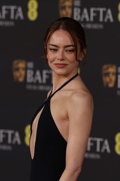 Emma Stone en la alfombra roja de los premios Bafta 2026