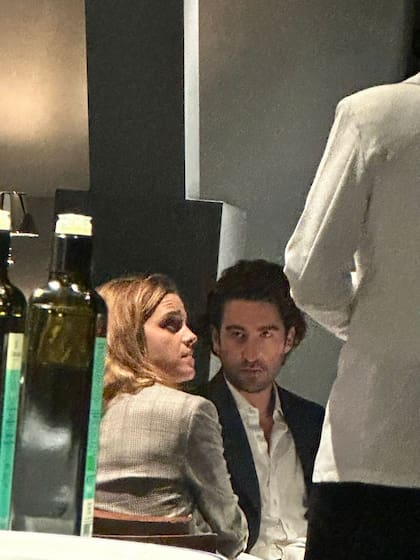 Emma Watson junto al empresario Gonzalo Hevia Baillères cenando en un exclusivo restaurante